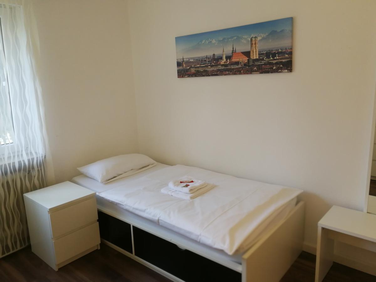 Boardinghouse Munchen-Laim Hotel Esterno foto